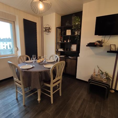 Appartement Cosy Centre-Ville Wifi Parking Charleville-Mézières المظهر الخارجي الصورة